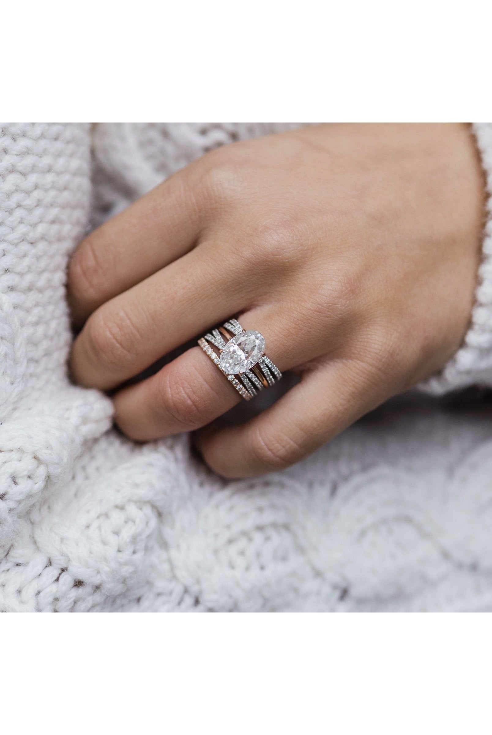 4.0CT Elongated Oval Moissanite Diamond Solitaire Engagement Ring