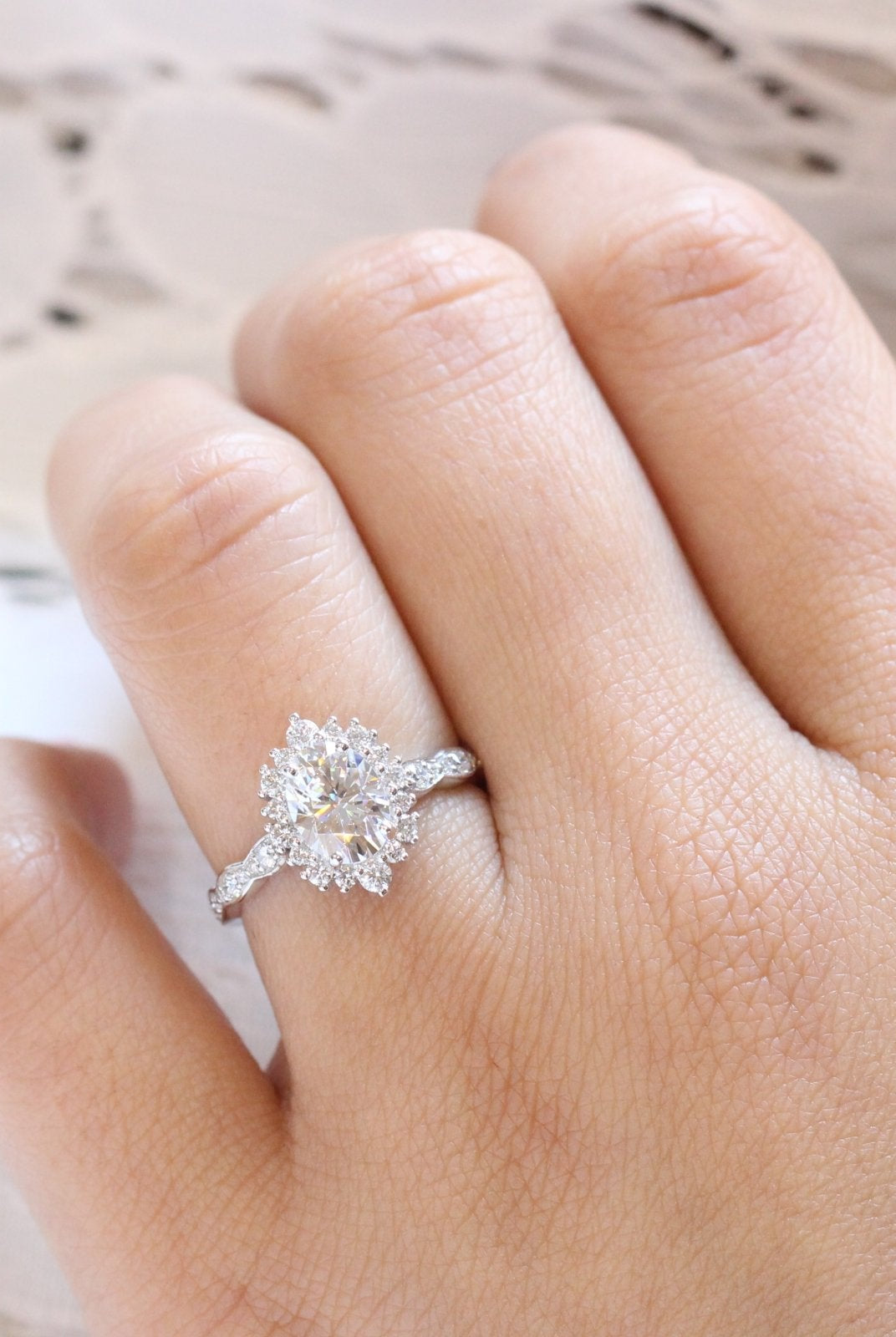 Moissanite wedding jewelry for luxury wedding
