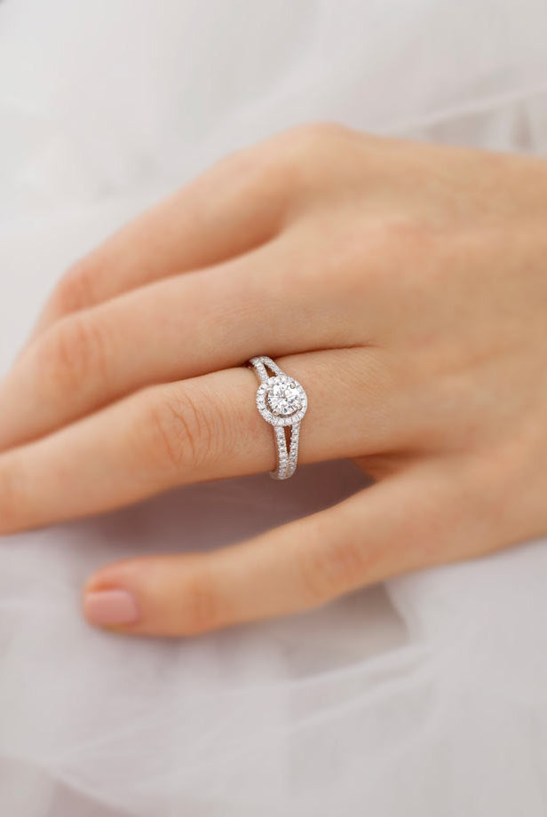 0-50-ct-round-shaped-moissanite-halo-style-double-band-engagement-ring