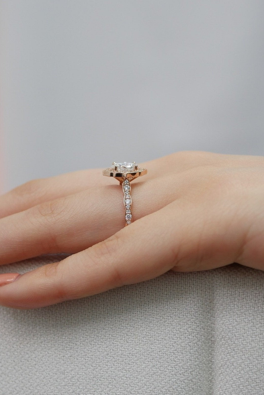 Oval Diamond Halo Ring