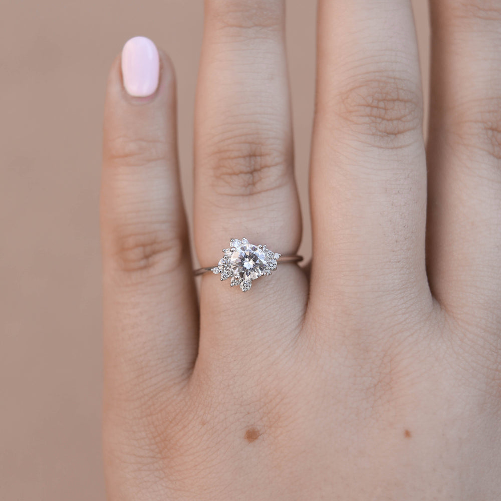 1.05ct Round Solitaire Moissanite Diamond Cluster Engagement Ring