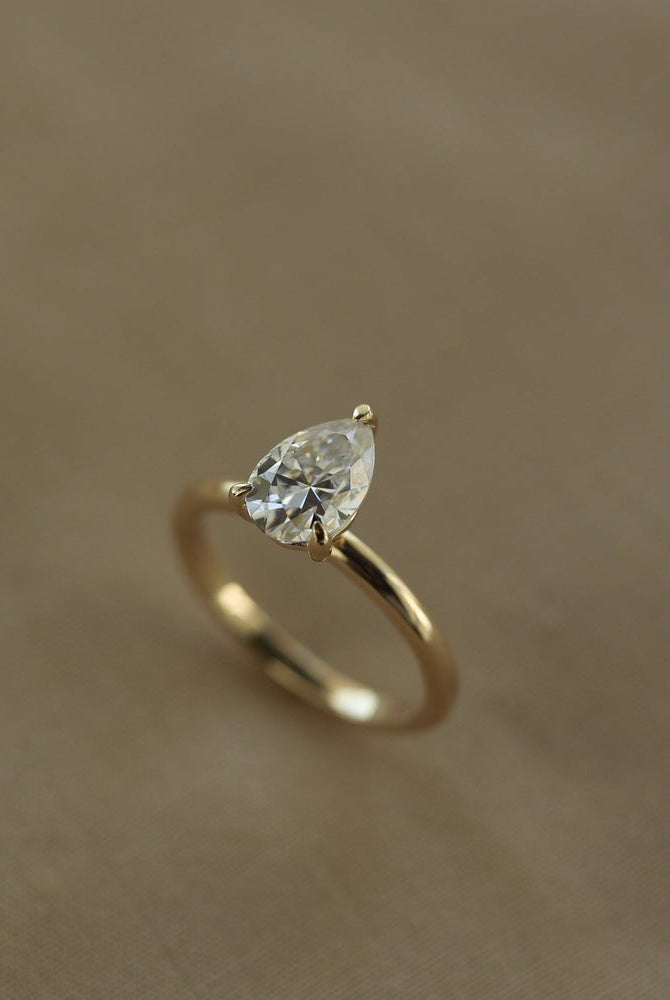 Luxury Pear Engagement Ring