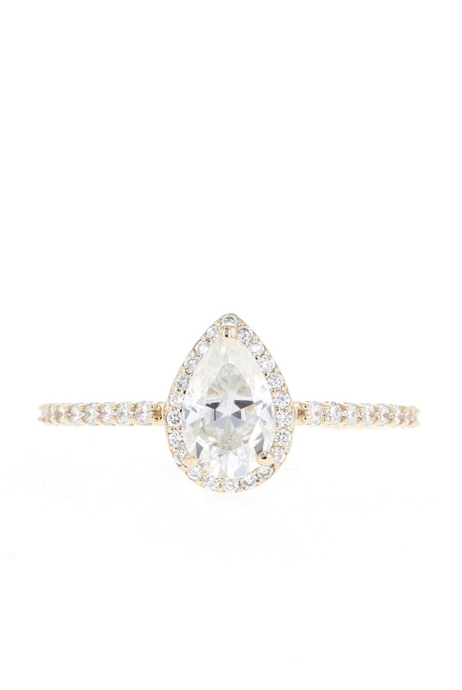 Luxury Pear Engagement Ring