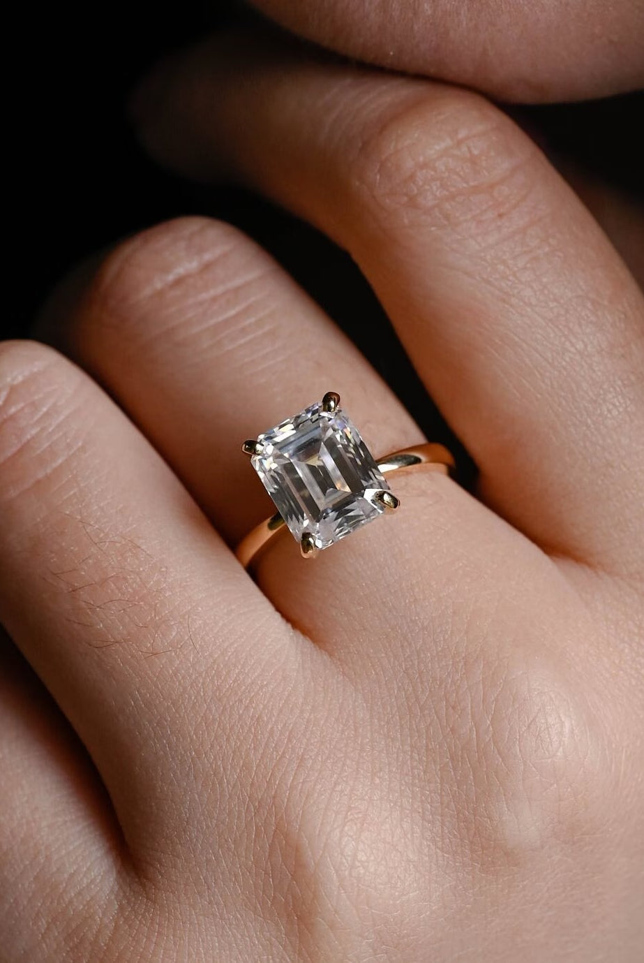 Luxury Moissanite Engagement Ring
