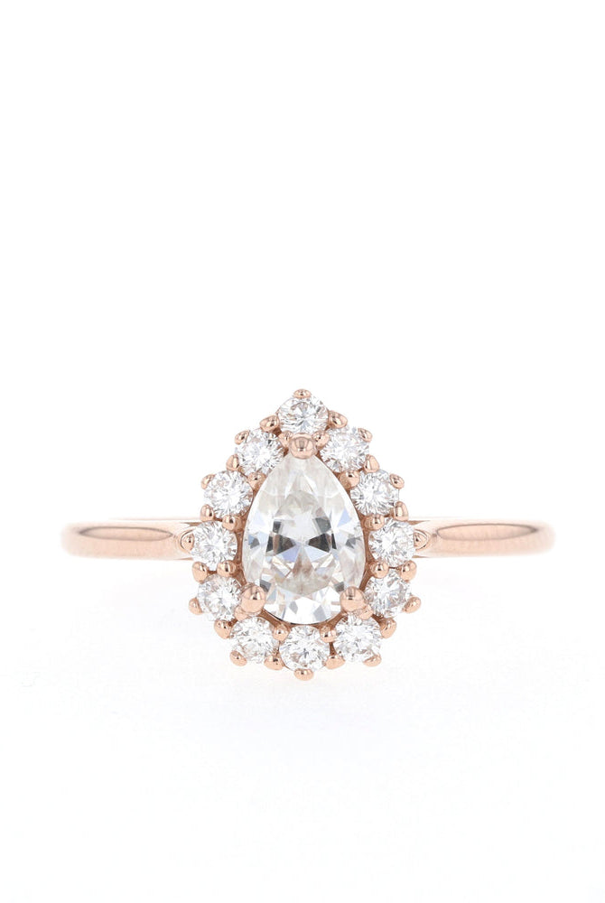 Luxury Pear Engagement Ring
