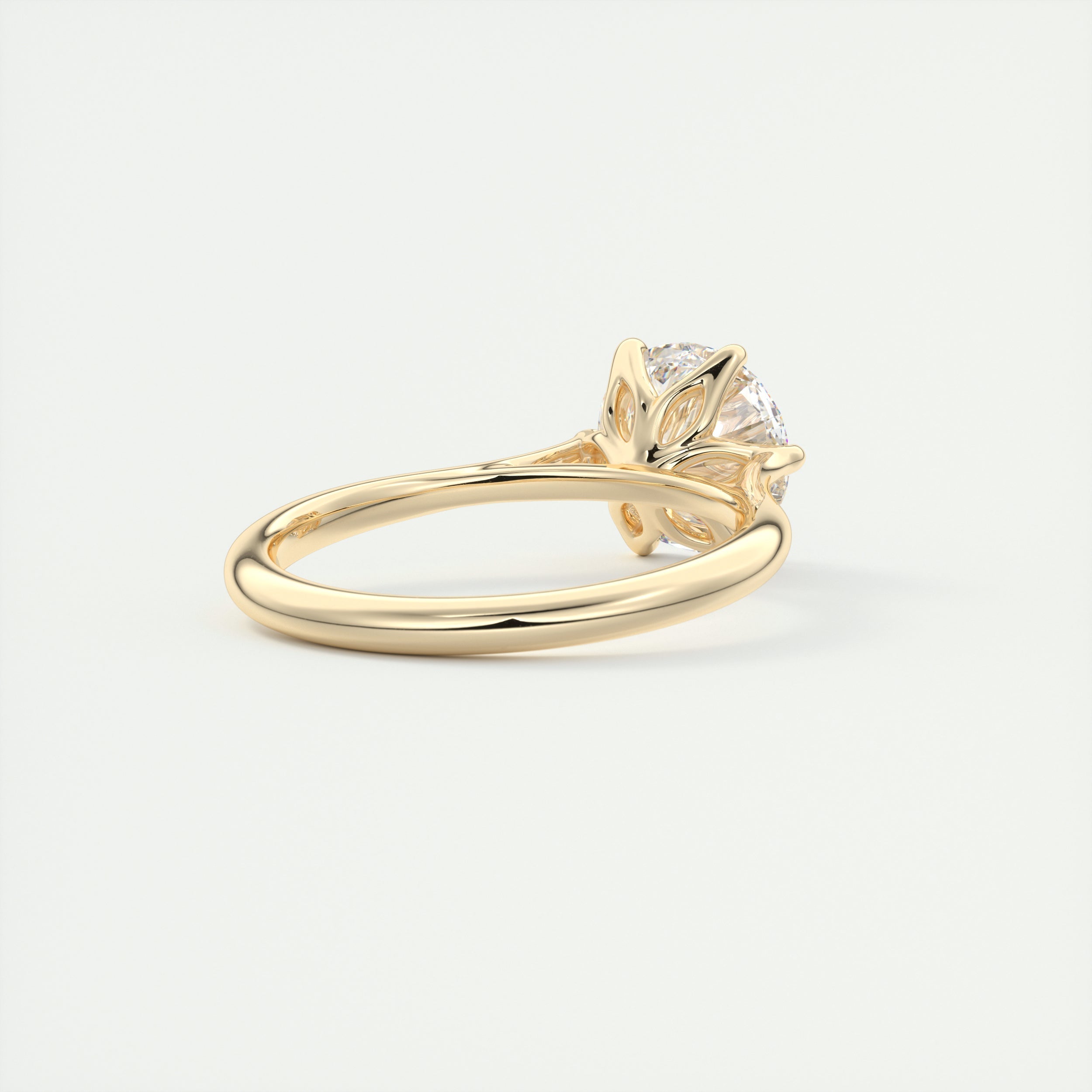 Round Cut Engagement Ring for Women