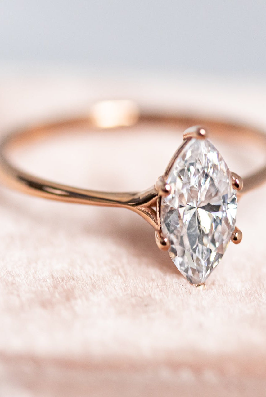 Moissanite diamond twist pendant necklace promotion online