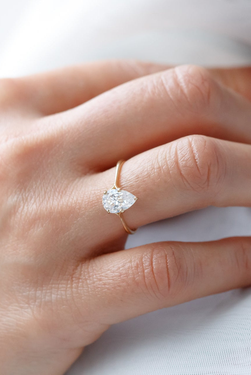 1.93CT Pear Split Shank Moissanite Diamond Engagement Ring For Her