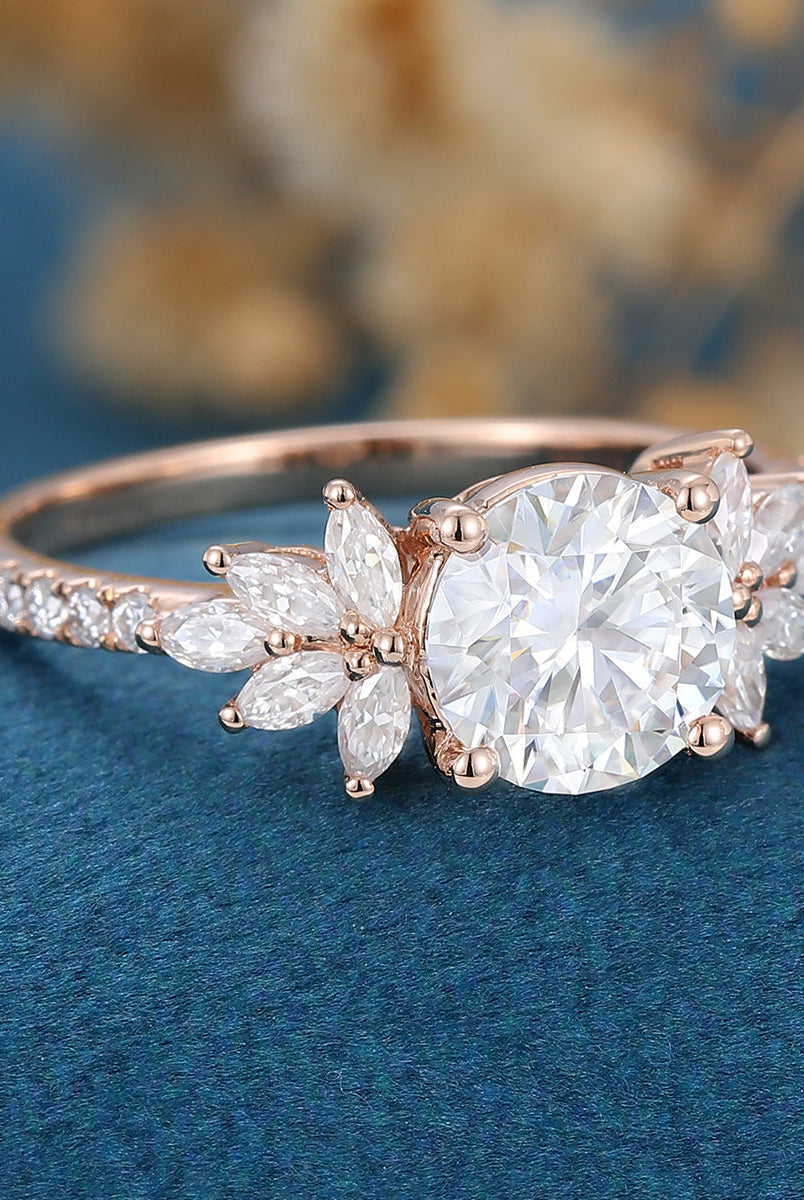 round-shaped-moissanite-cluster-engagement-ring-3