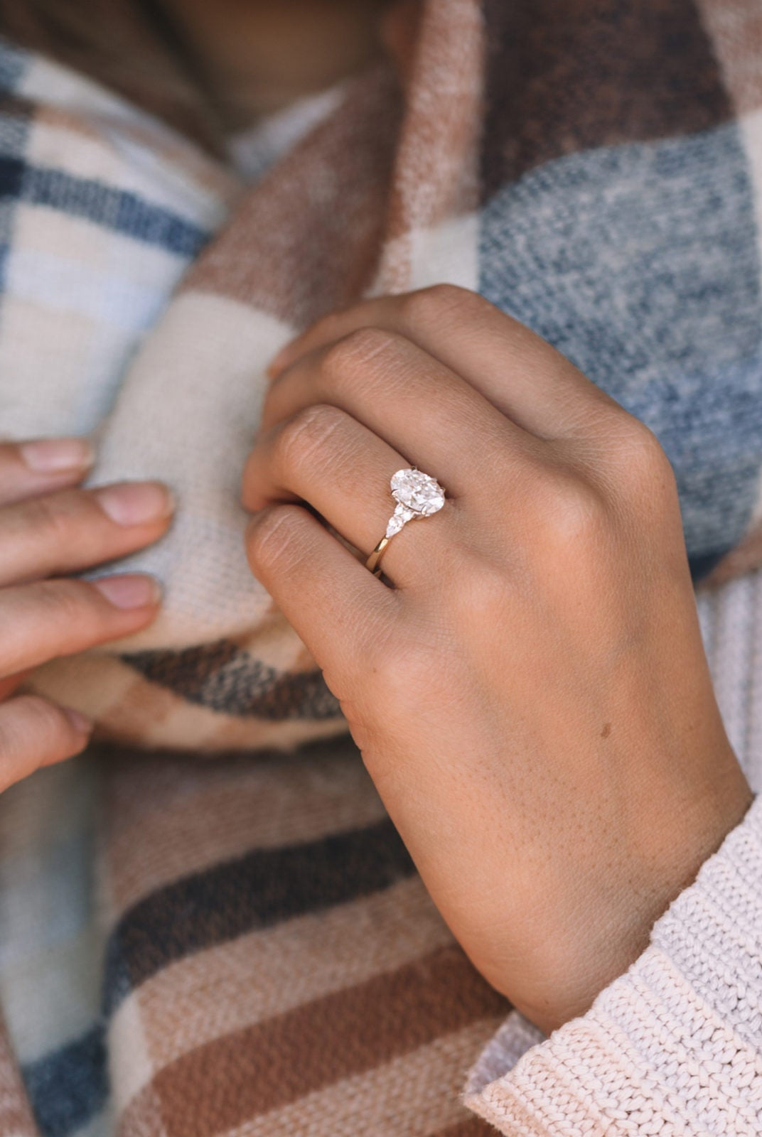 2.05CT Oval Cluster Moissanite Diamond Solitaire Engagement Ring