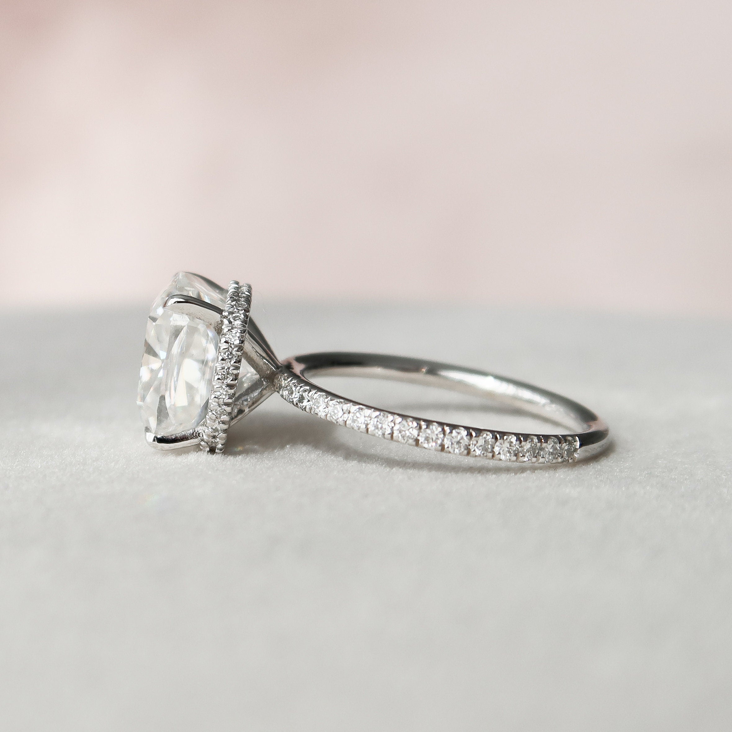 Cushion Moissanite Diamond Ring