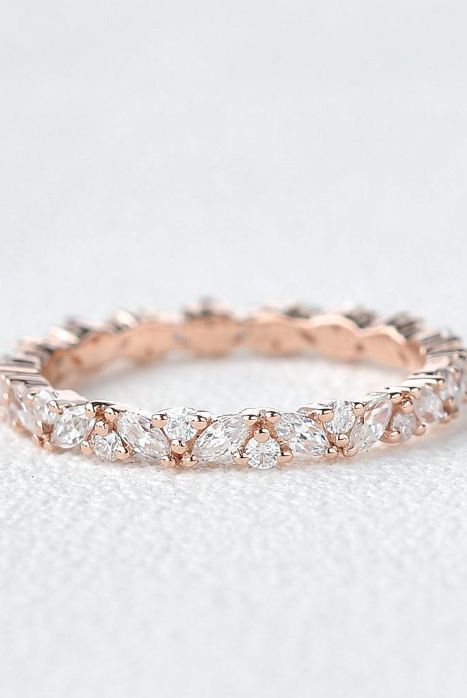 round-and-marquise-alternative-moissanite-wedding-band
