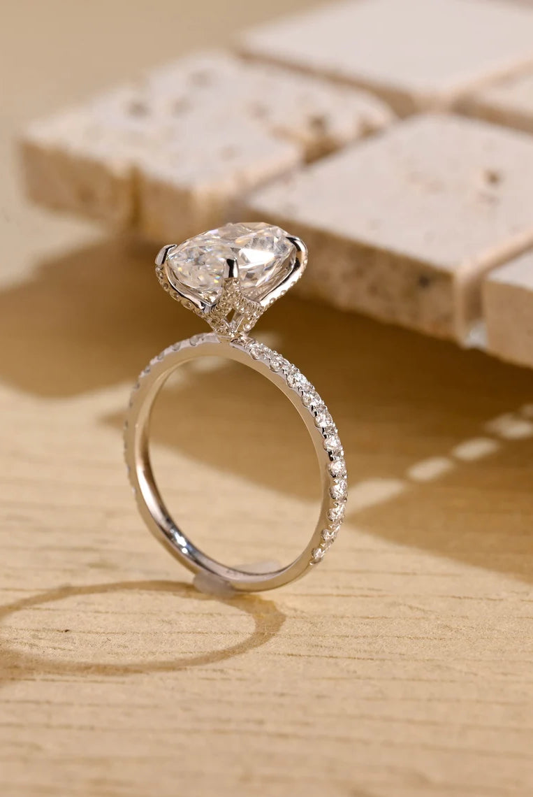 Luxury Moissanite Ring