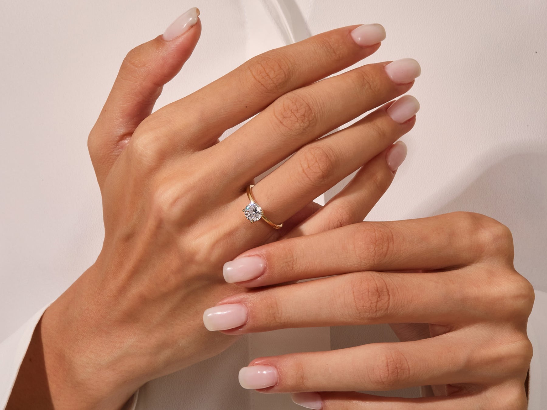 Round Cut Diamond Moissanite Solitaire Engagement Ring For Women