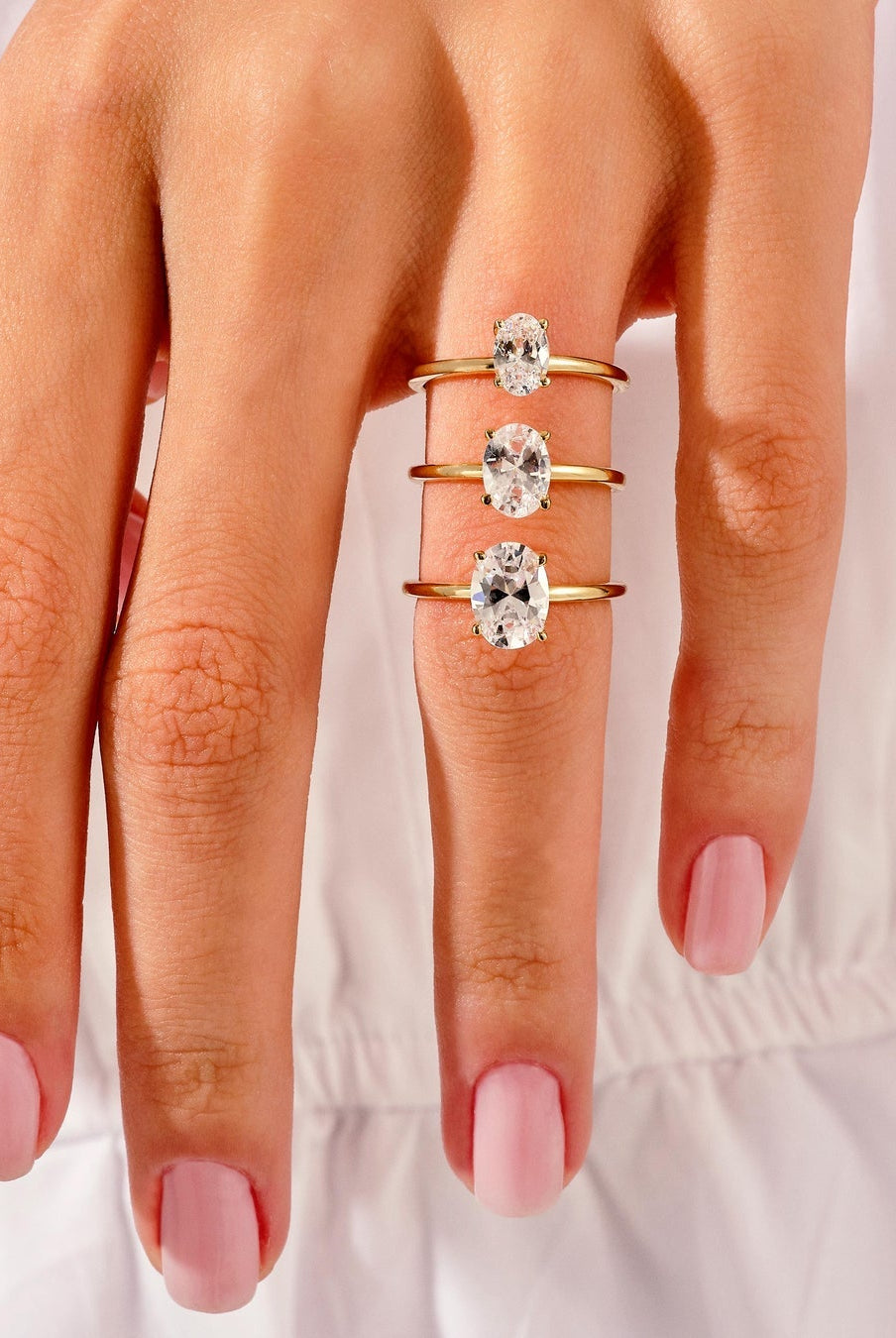 Oval Cut Moissanite Solitaire Diamond Engagement Ring For Her