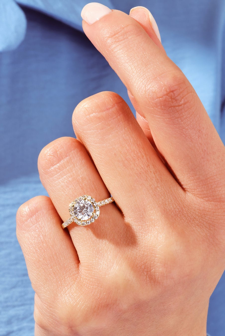 Round Cut Diamond Halo Moissanite Engagement Ring For Women