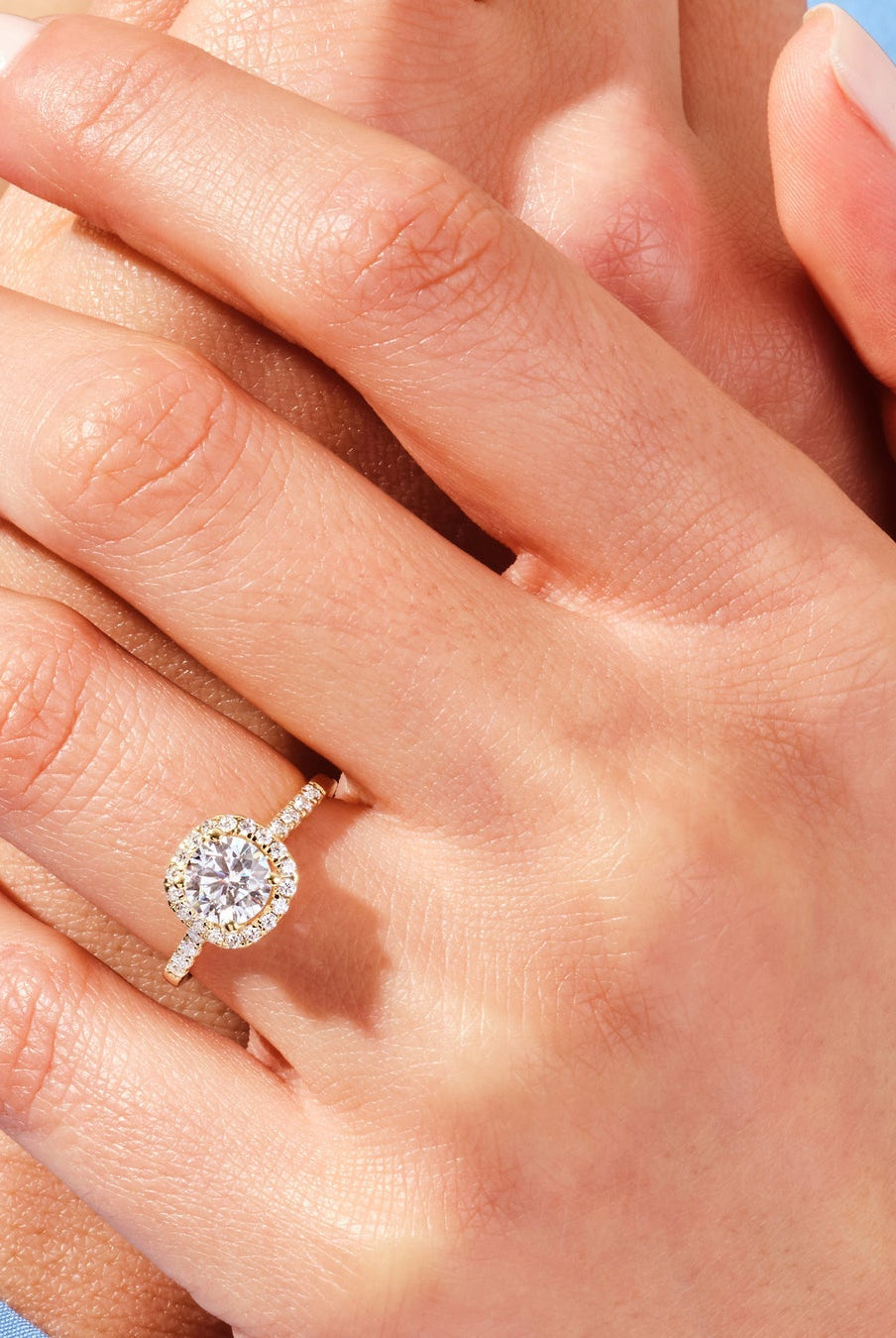 Round Cut Diamond Halo Moissanite Engagement Ring For Women
