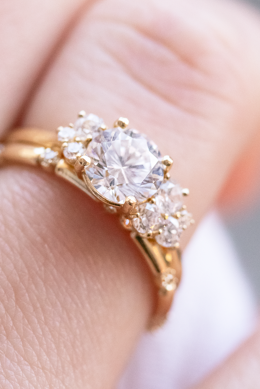 1.0CT Round Cluster Moissanite Diamond Solitaire Engagement Ring In Solid Gold