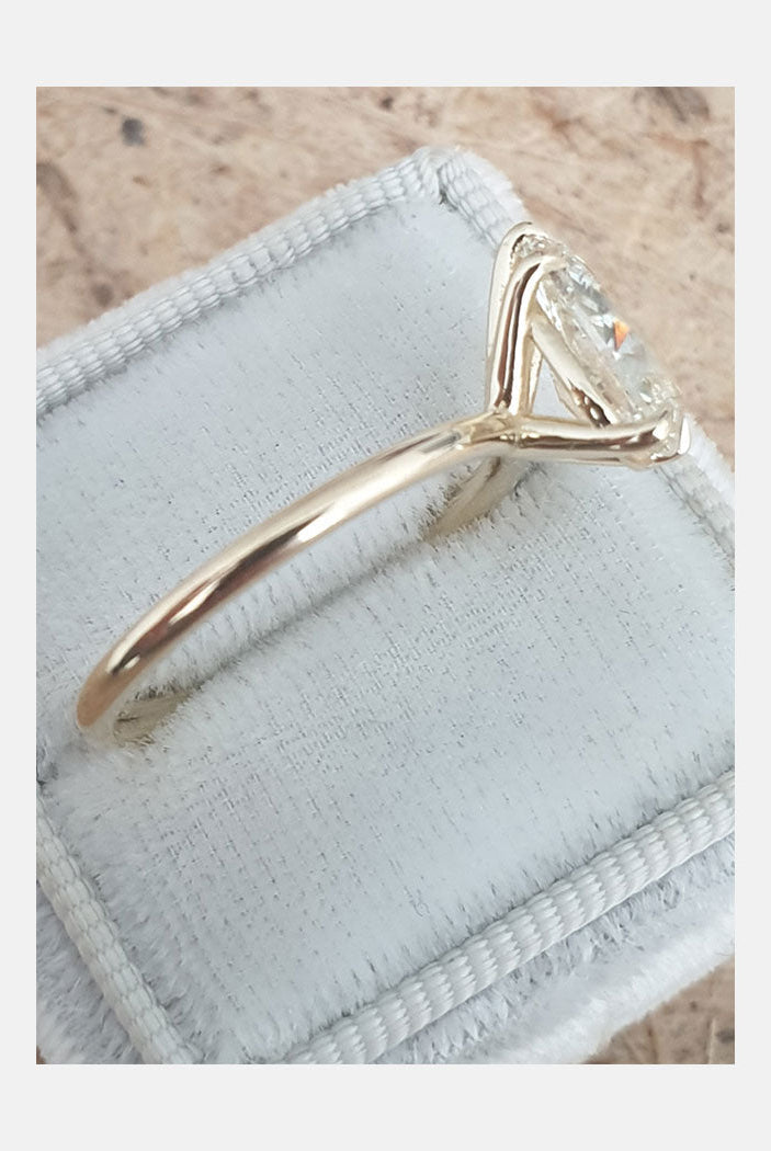 Pear Cut Engagement Ring