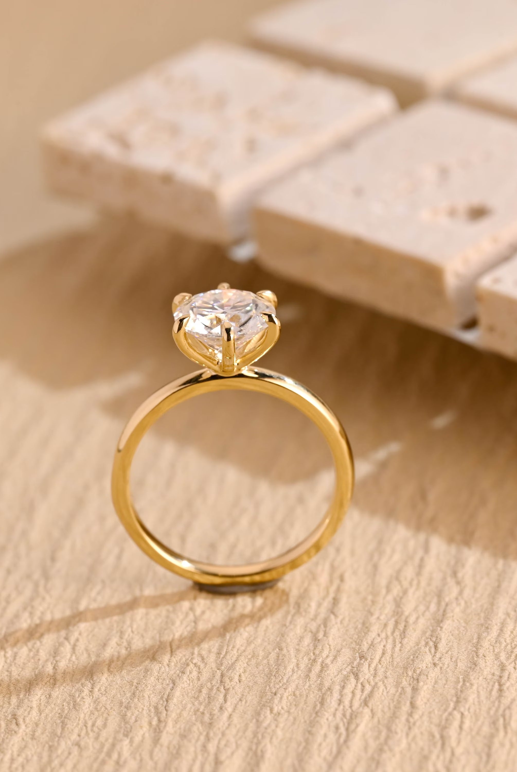 Women's Moissanite Engagement Ring