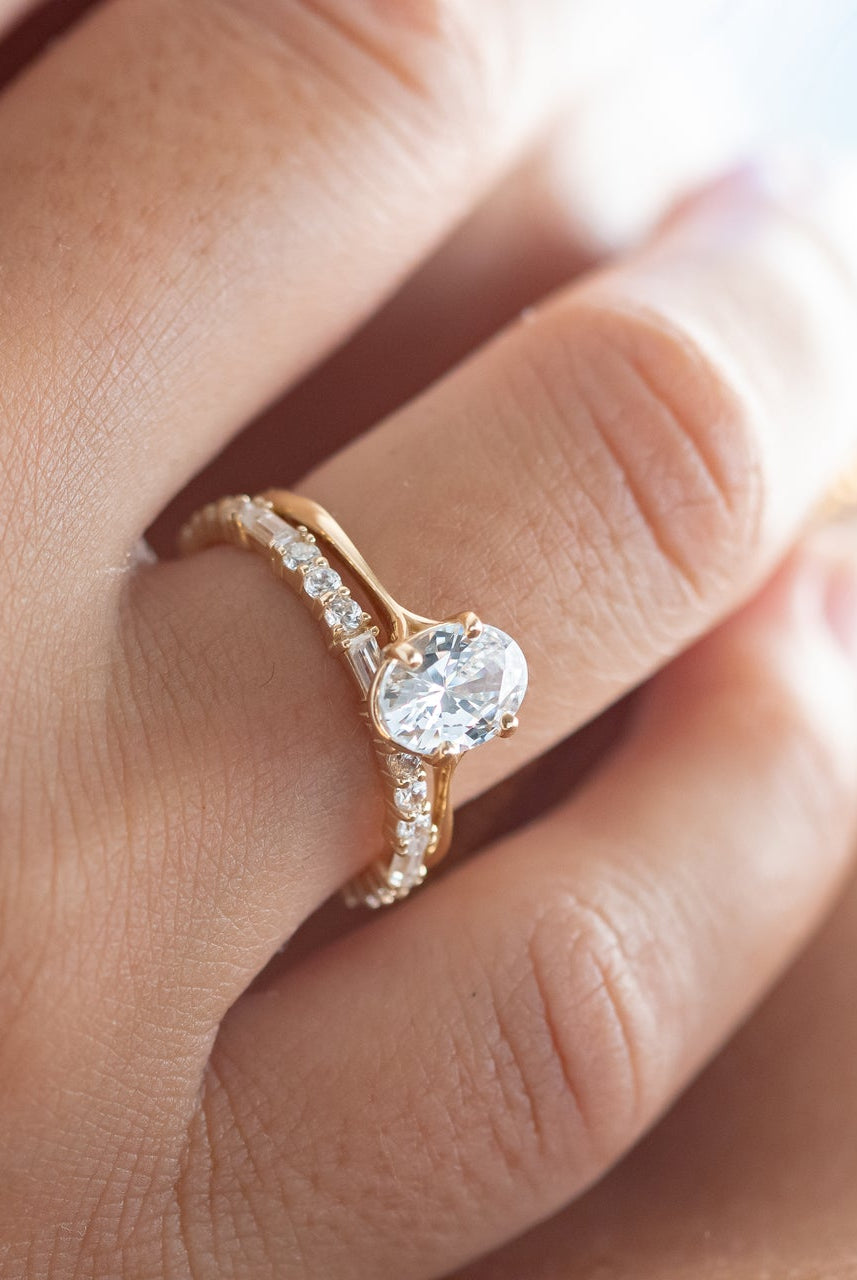Oval Moissanite Ring