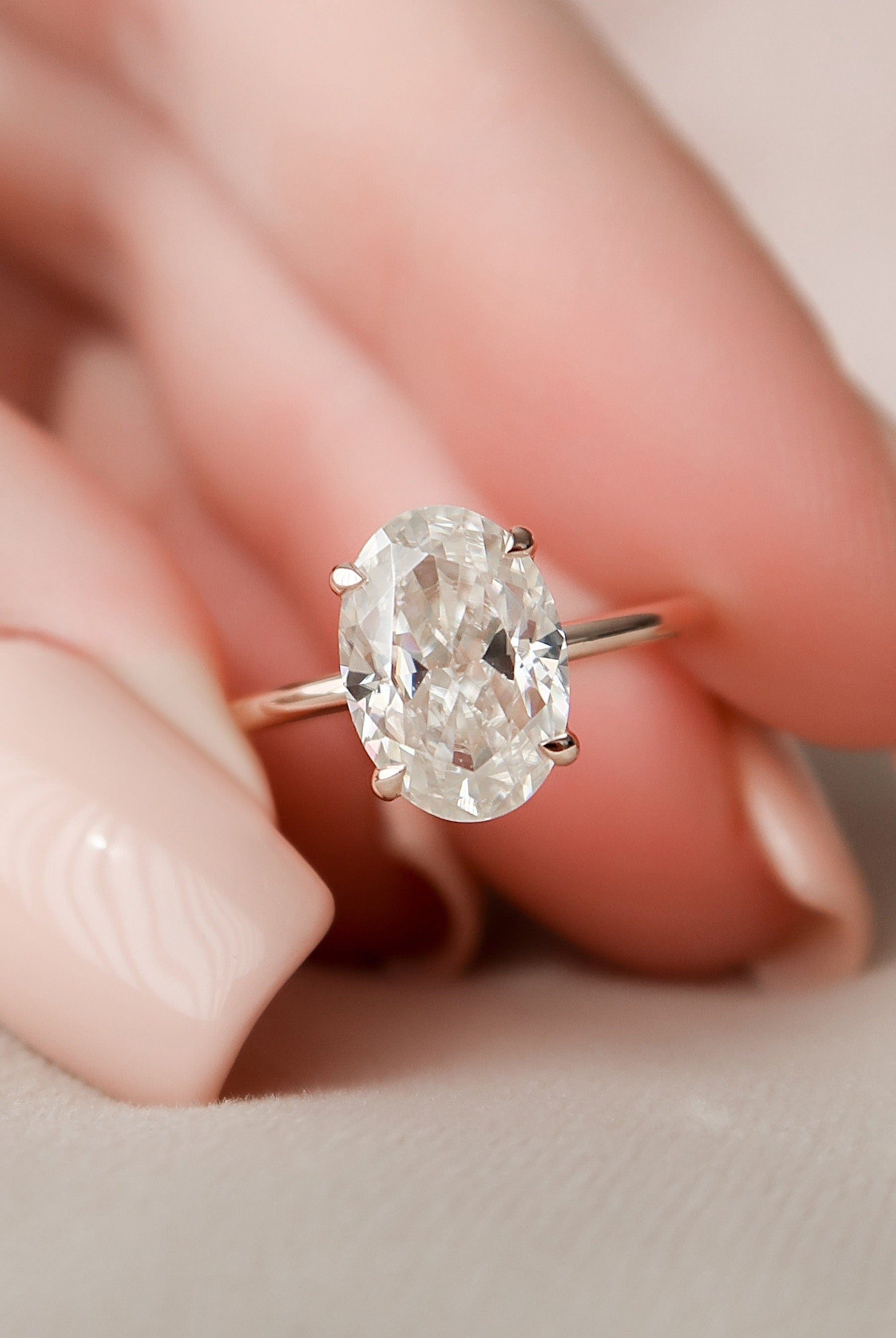 2 Carat Oval Moissanite Ring