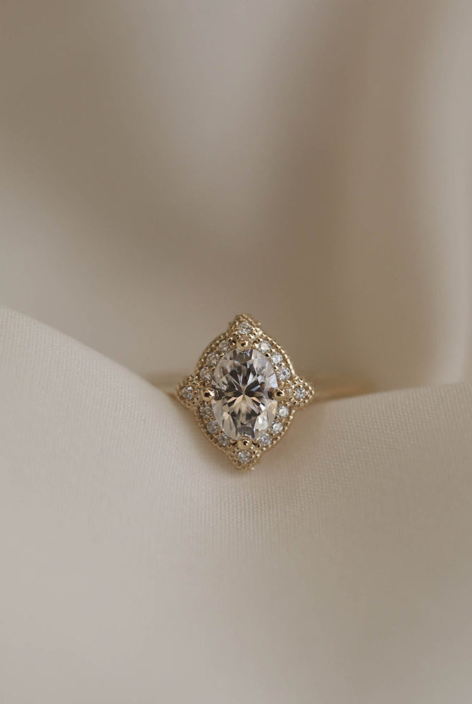 Oval Cut Moissanite Ring