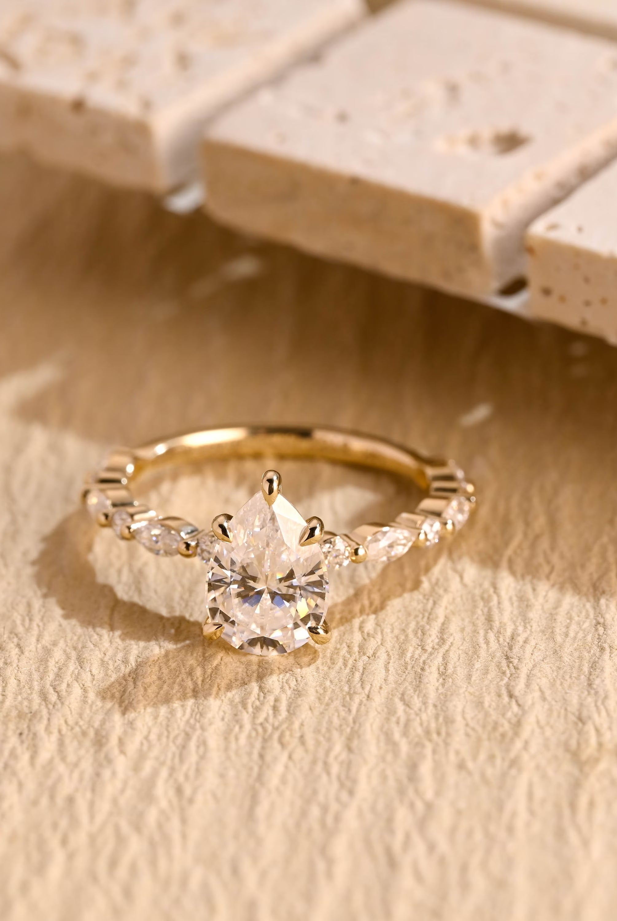 1ct pear cut moissanite bridal ring