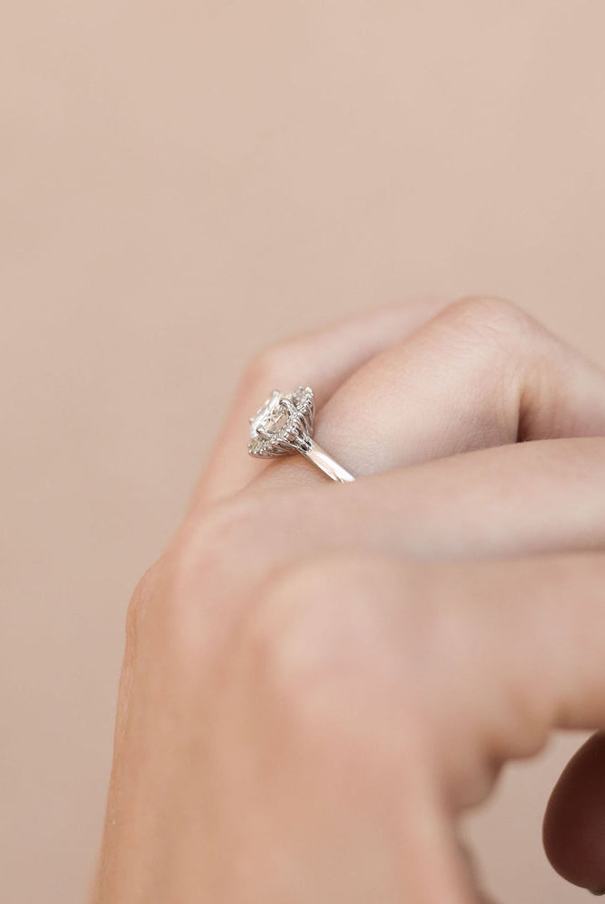 Round Moissanite Diamond Ring