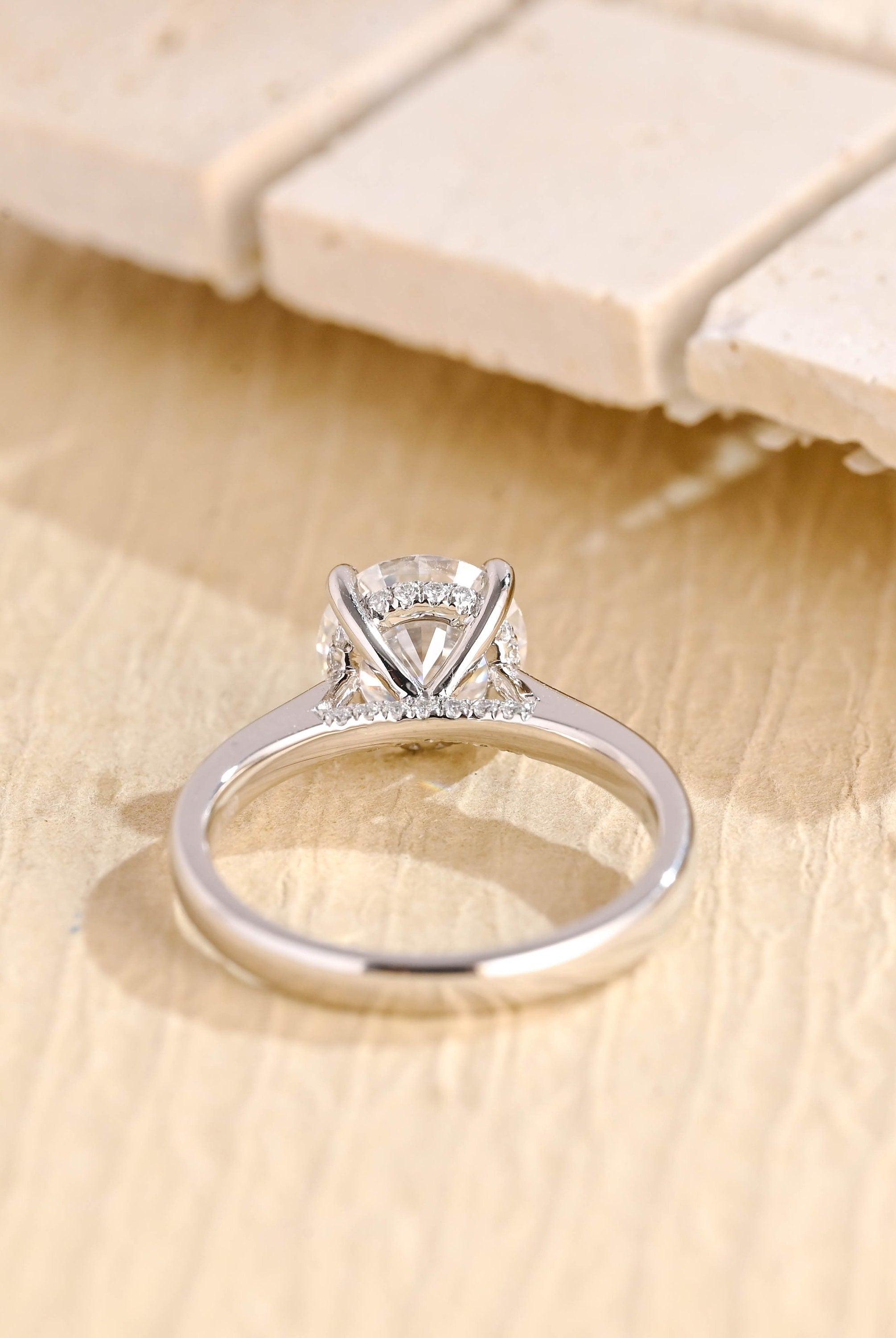 Round Brilliant Moissanite Ring