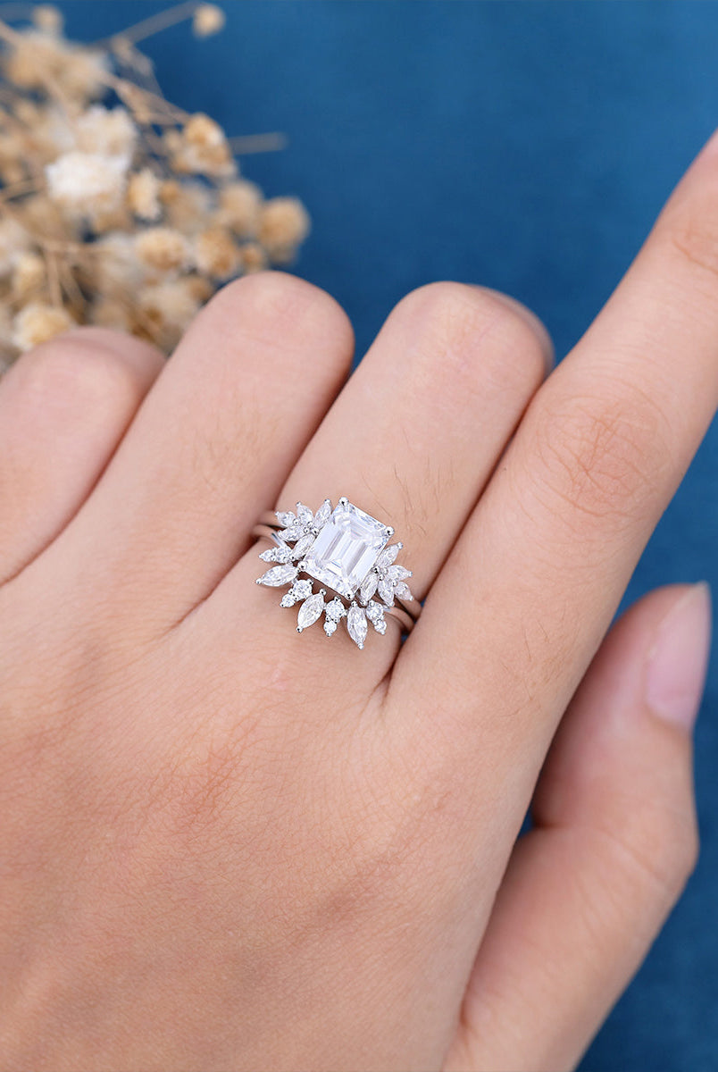 emerald-shaped-moissanite-cluster-bridal-set-8