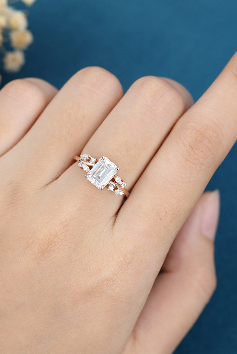 emerald-shaped-moissanite-cluster-engagement-ring-5
