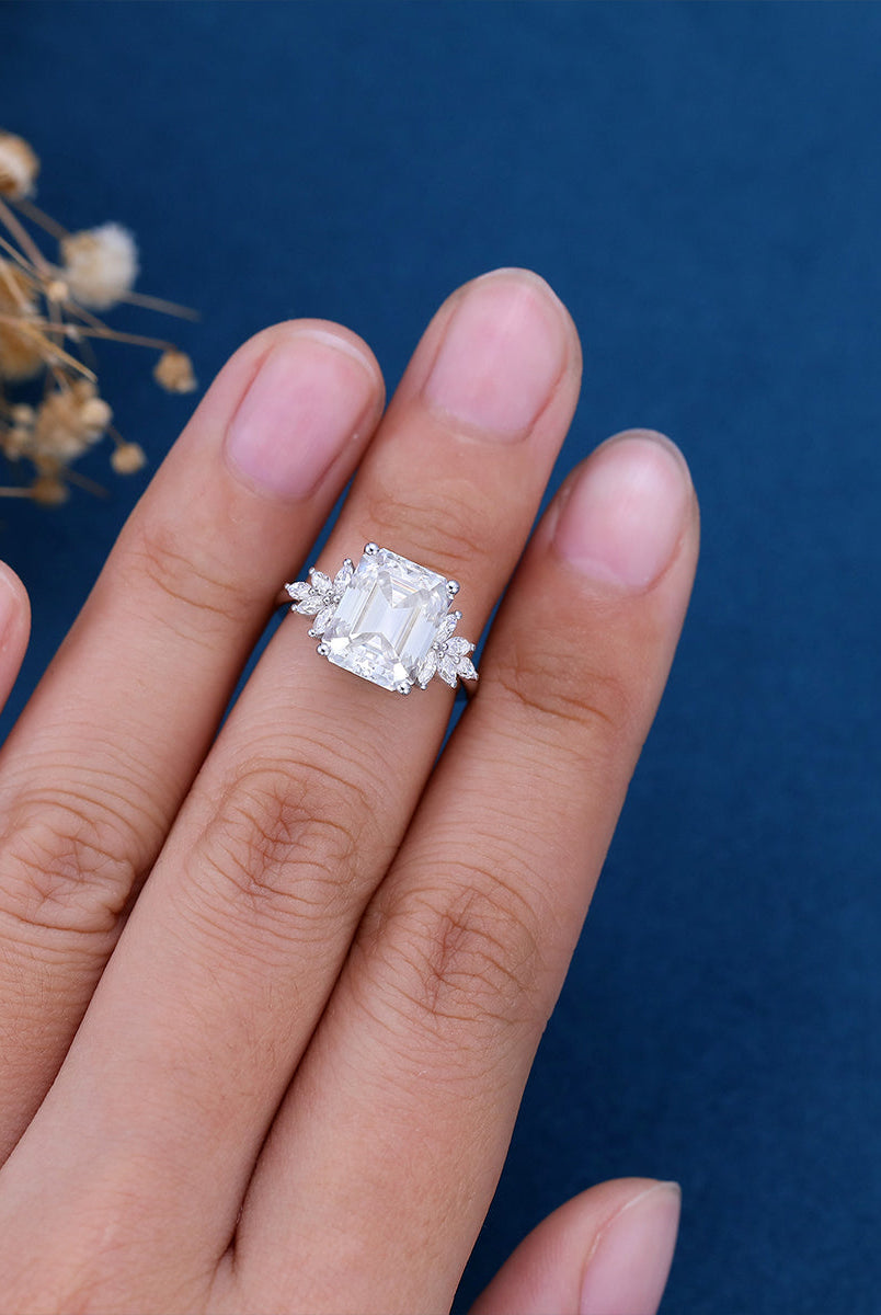 emerald-shaped-moissanite-cluster-engagement-ring