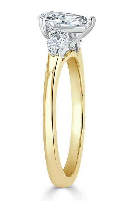 1-0-ct-pear-cut-moissanite-three-stone-engagement-ring