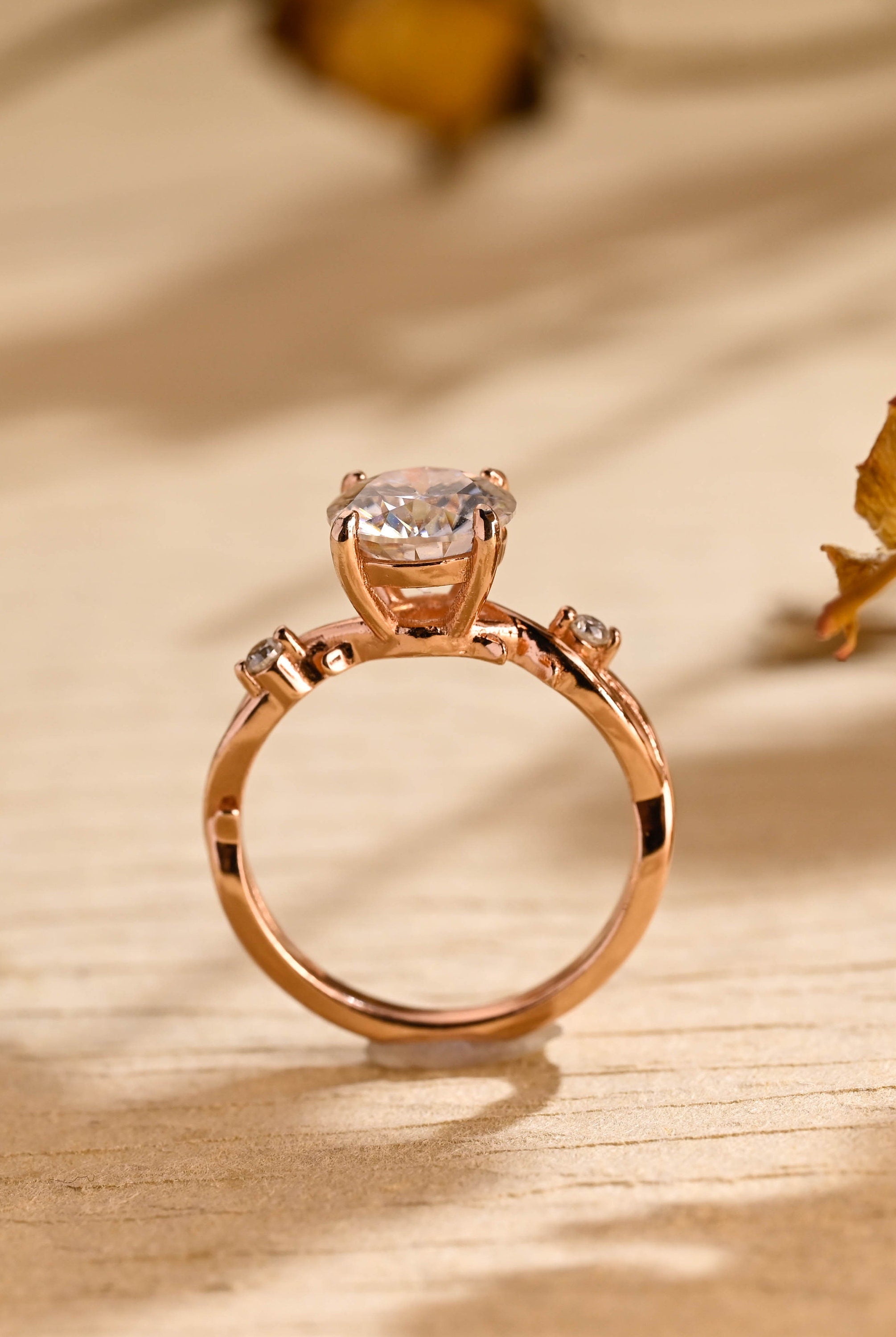 Round Cut Moissanite Engagement Ring