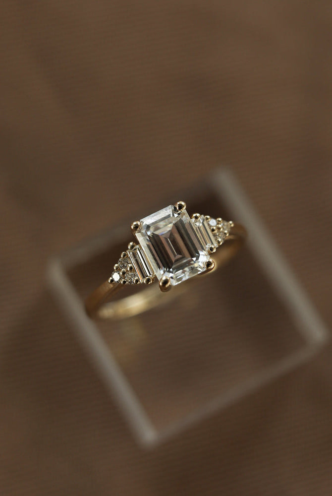 Luxury Emerald Cut Proposal Ring