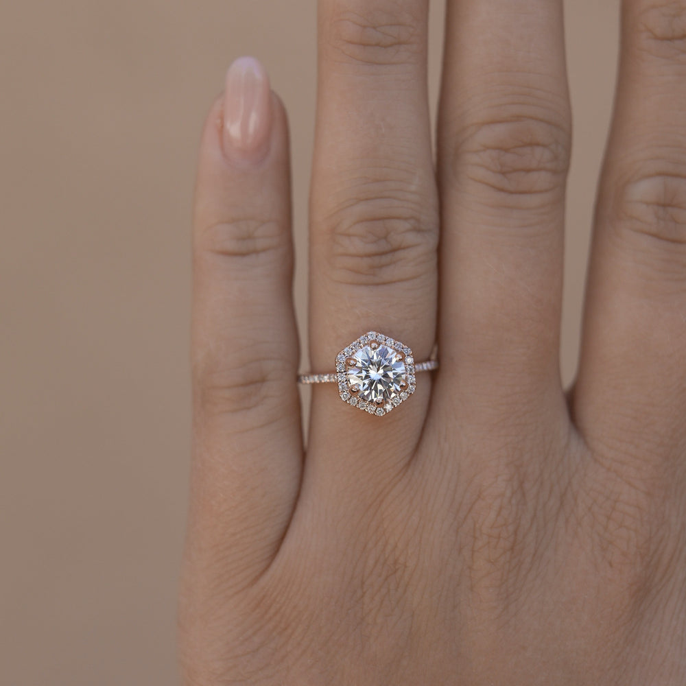 1.30CT Round Halo Moissanite Diamond Engagement Ring