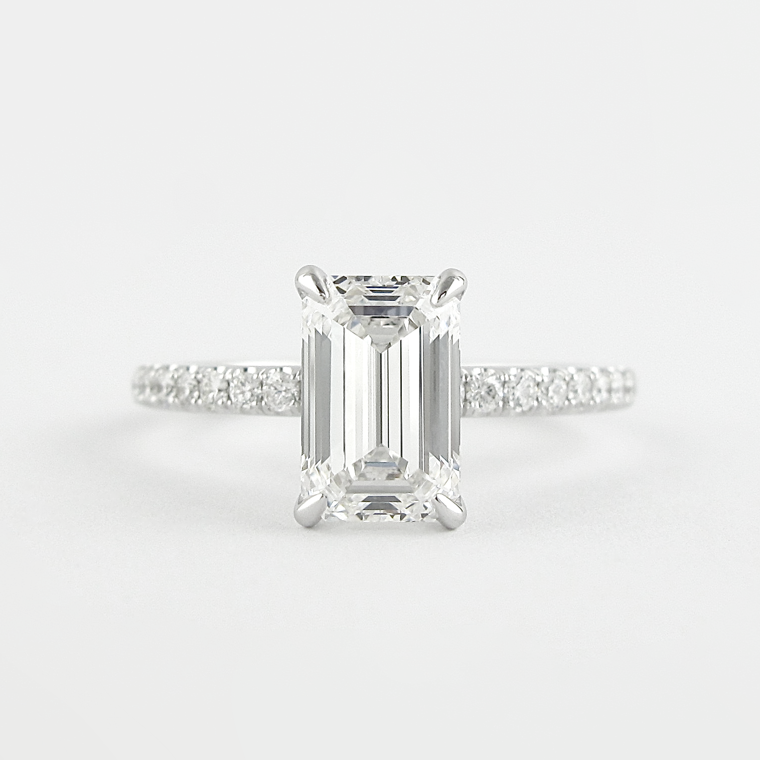 Moissanite jewelry set for Mother's Day celebration gifts picks