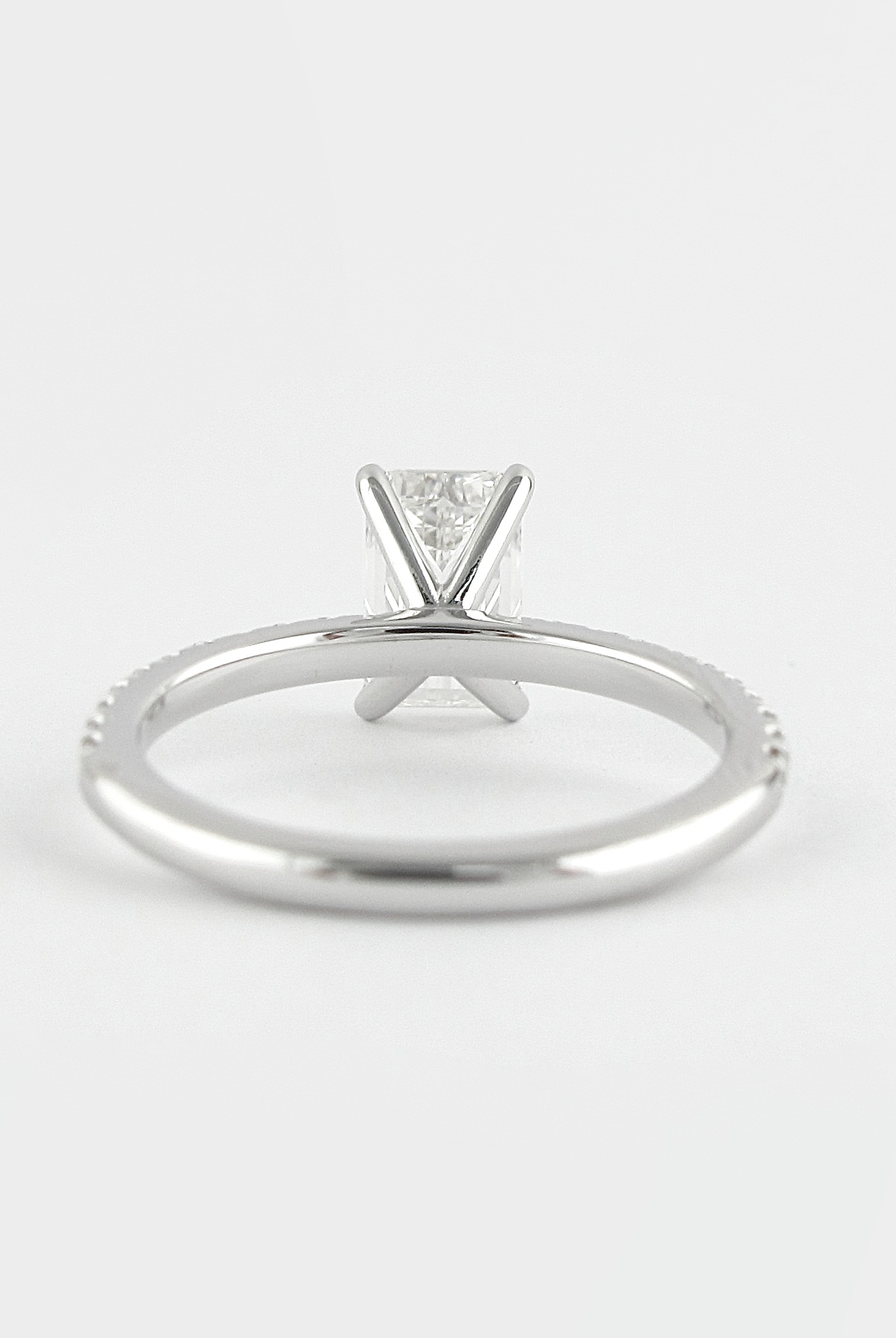 Moissanite jewelry set for wedding anniversary celebration gifts picks