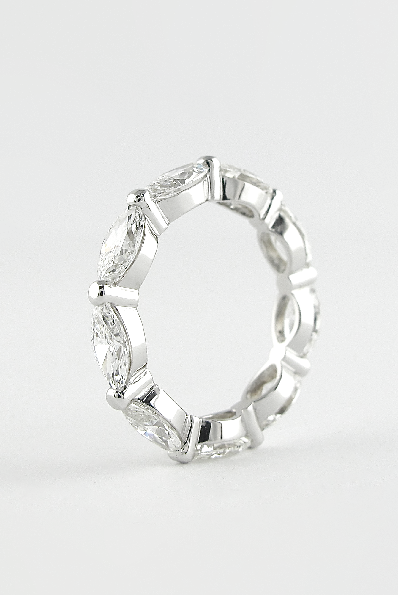 marquise-bubble-prong-setting-moissanite-wedding-band