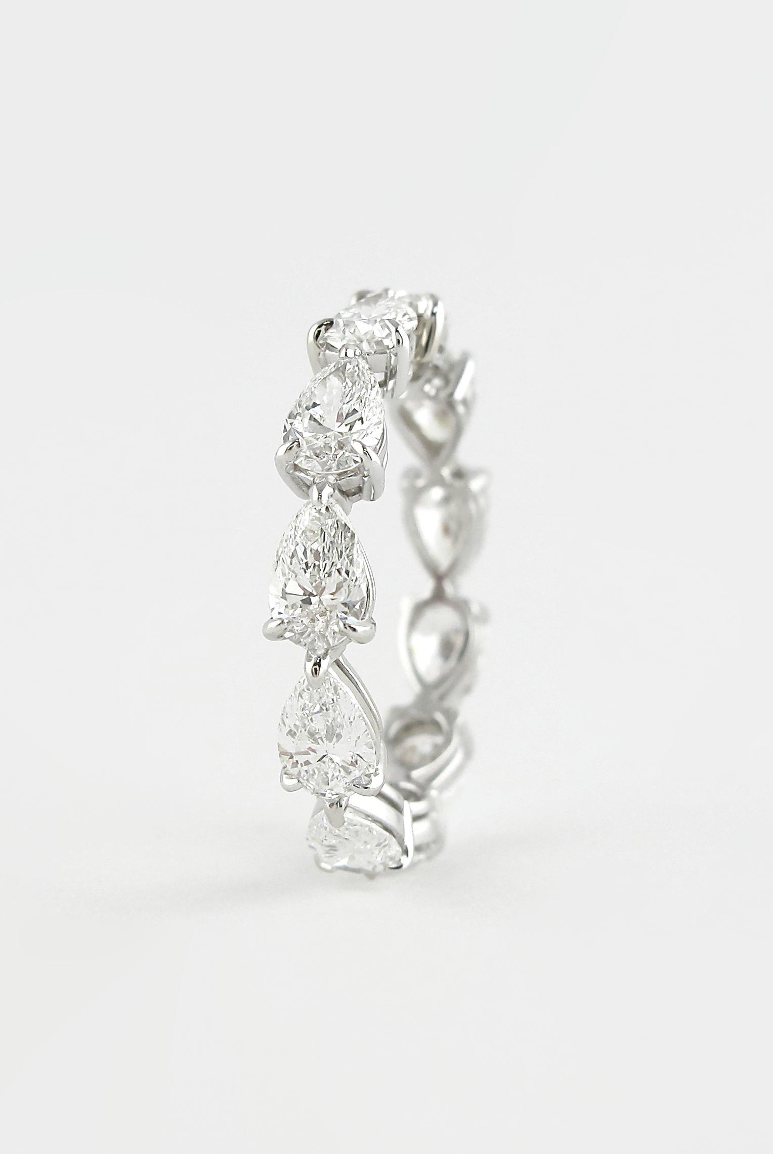 pear-cut-full-eternity-moissanite-wedding-band