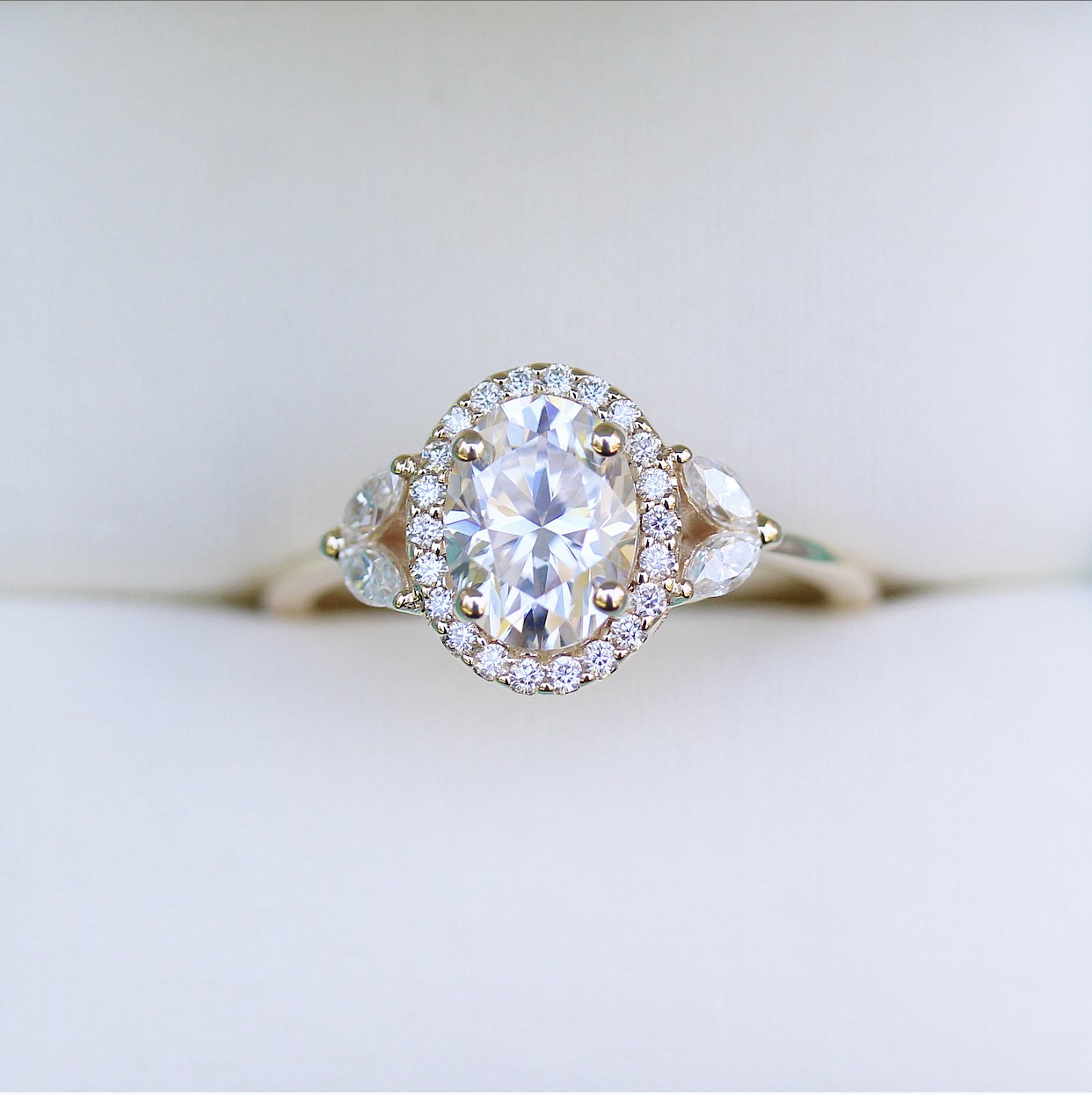 1.91CT Oval Cluster Moissanite Diamond Solitaire Engagement Ring
