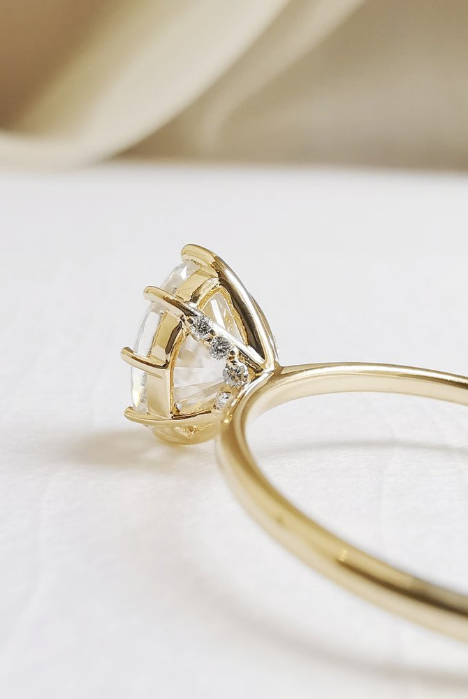 1-50-ct-round-shaped-moissanite-solitaire-engagement-ring-11