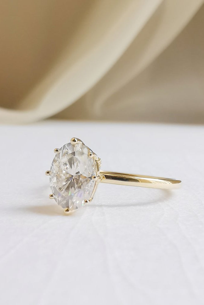 1-50-ct-round-shaped-moissanite-solitaire-engagement-ring-8
