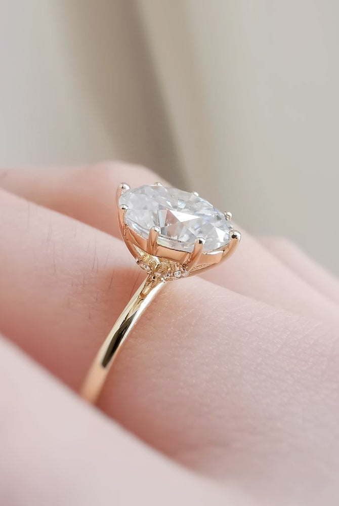 1-50-ct-round-shaped-moissanite-solitaire-engagement-ring-15