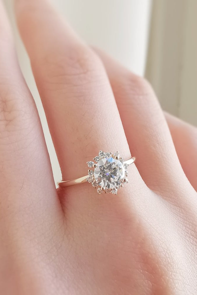 0-80-ct-round-shaped-cluster-halo-engagement-ring