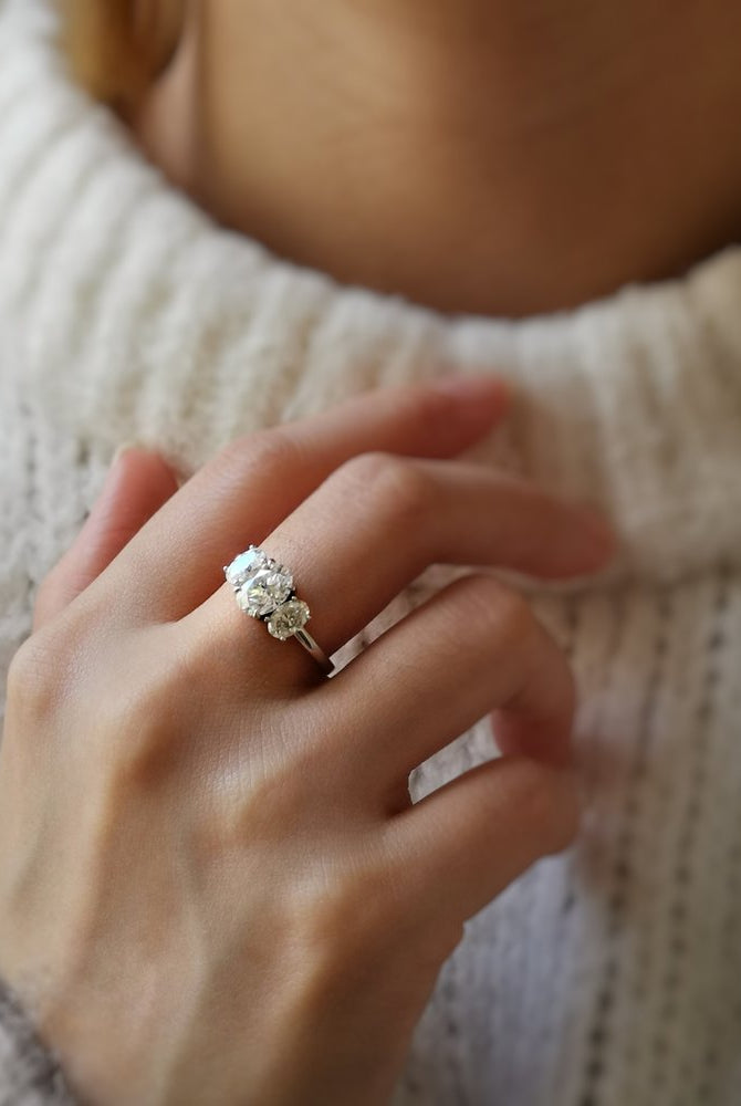 1-50-ct-oval-shaped-moissanite-three-stone-engagement-ring