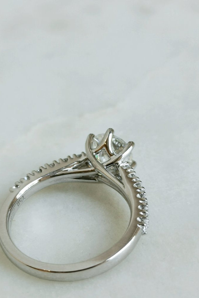 1-20-ct-round-shaped-moissanite-pave-setting-engagement-ring