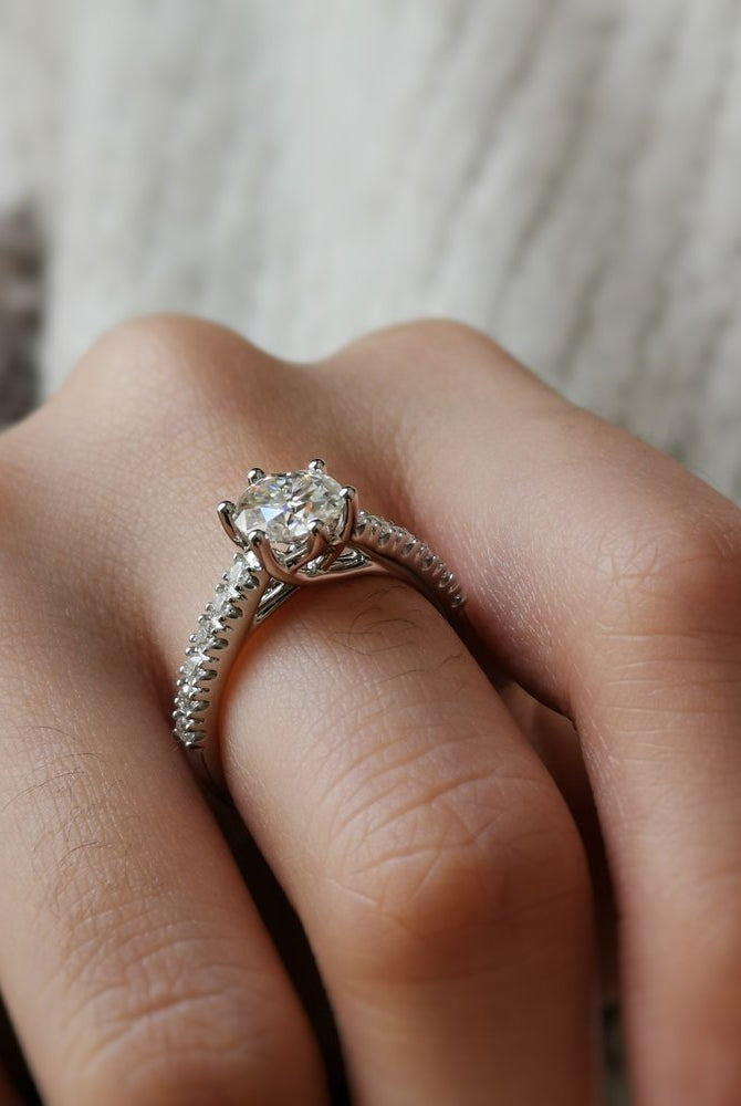 1-20-ct-round-shaped-moissanite-pave-setting-engagement-ring
