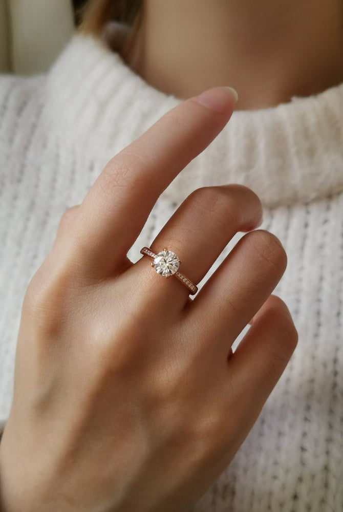 2-50-ct-round-shaped-moissanite-pave-setting-engagement-ring